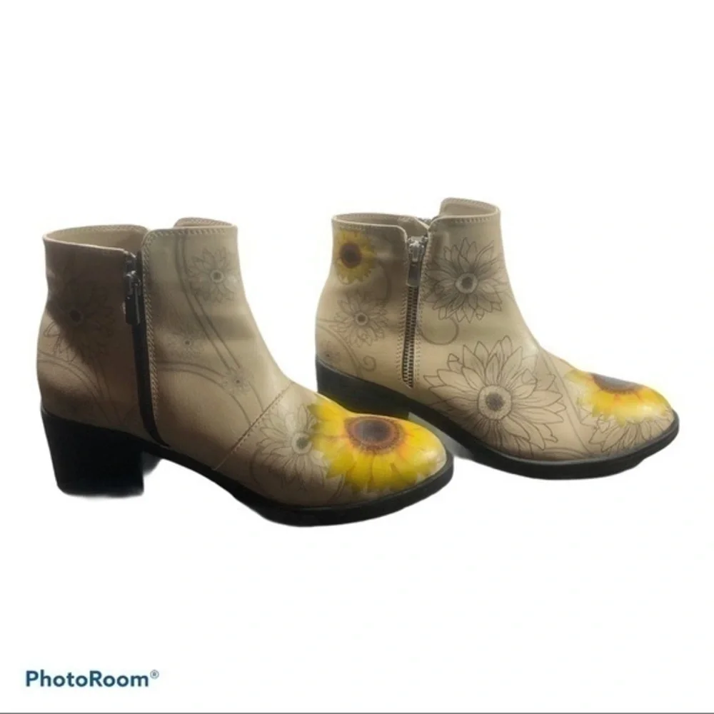 Goby flower handmade flower print boots